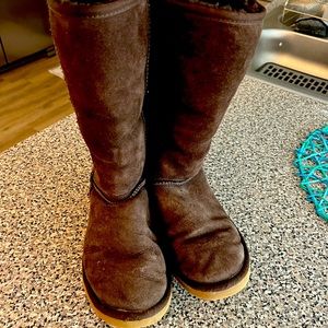 Tall Chestnut UGGs used
